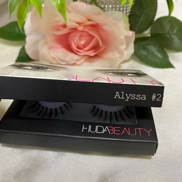 HUDABEAUTY EYELASHES ALYSSA # 2 - Picture 3 of 4